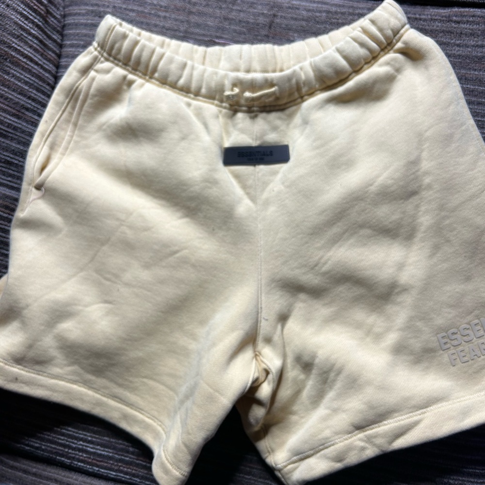 Essentials Yellow short set